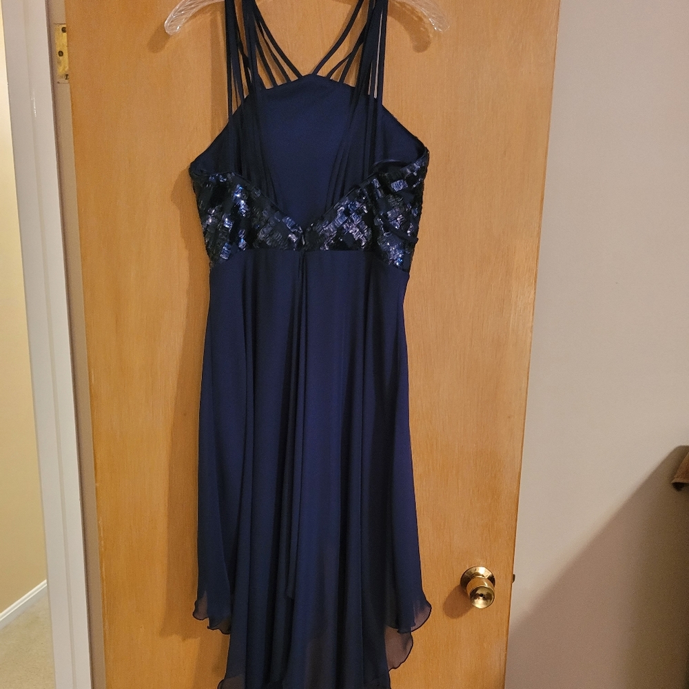 LOVE REIGN NAVY DRESS - Picture 8 of 8